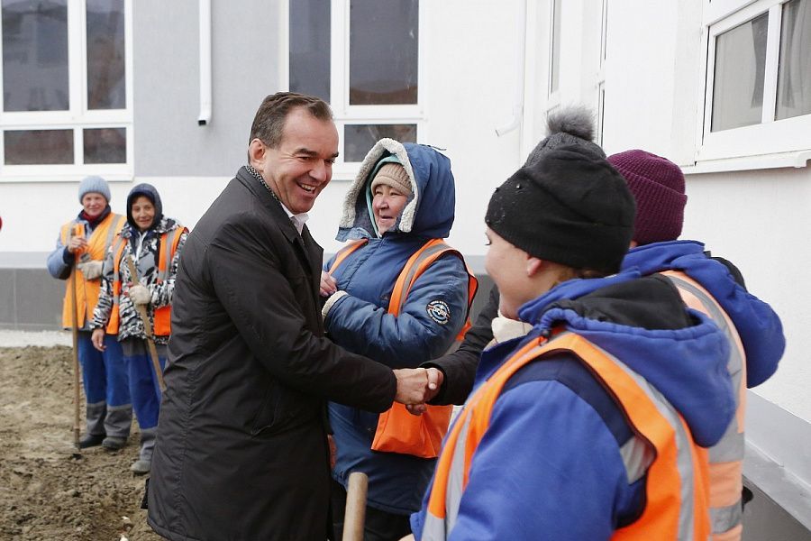 Кондратьев в школе в Славянске-на-кубани